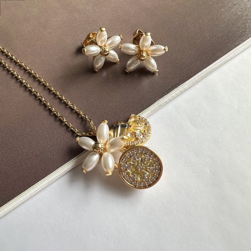 24k Gold Plated Pearls Flower Earrings