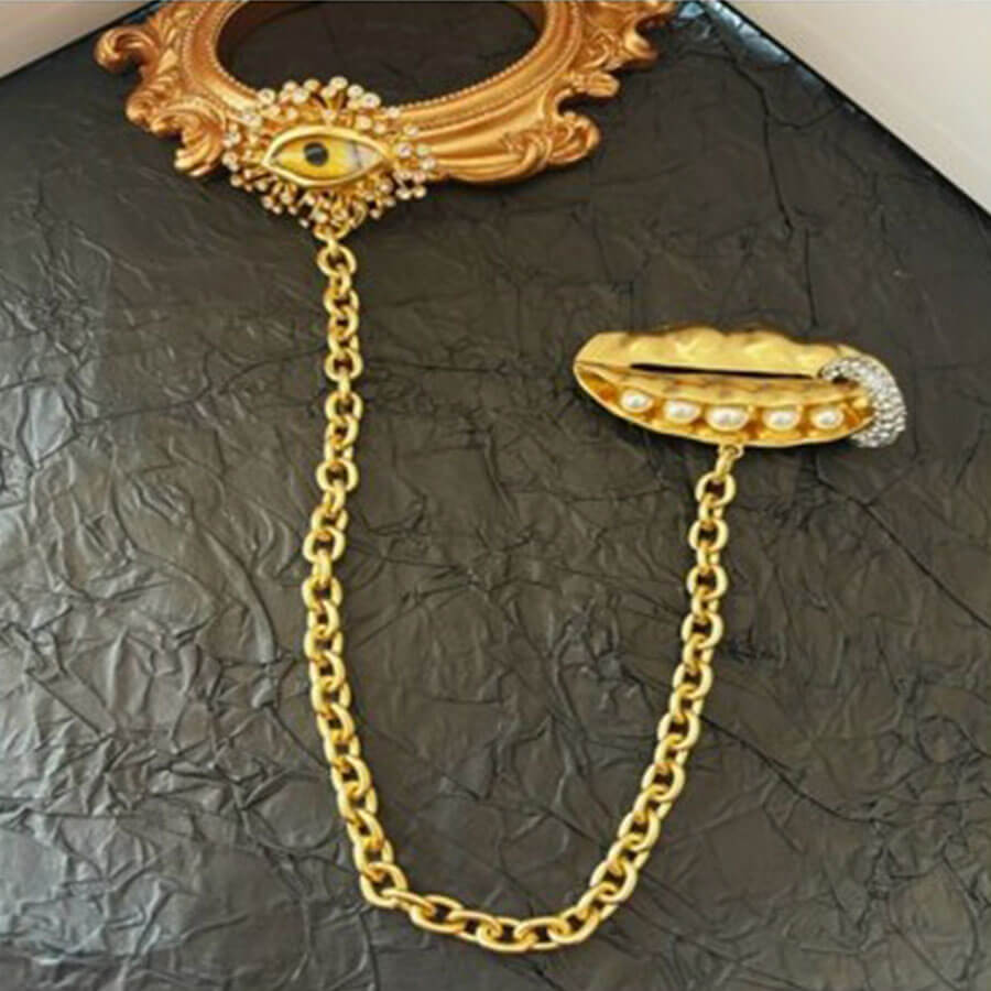 24K Solid Gold Plated Vintage Diamond Brooch With Pea Pods Pearl