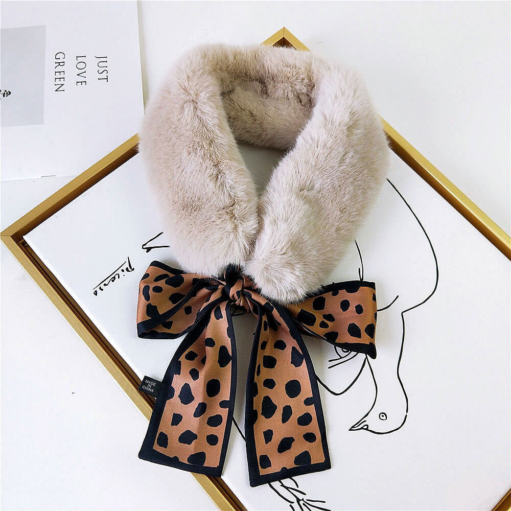 Vogue Plush Leopard Print Infinity Scarf for Women