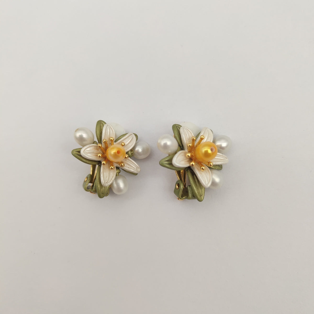 Genuine Freshwater Pearls Flower Earrings With Silver Needle