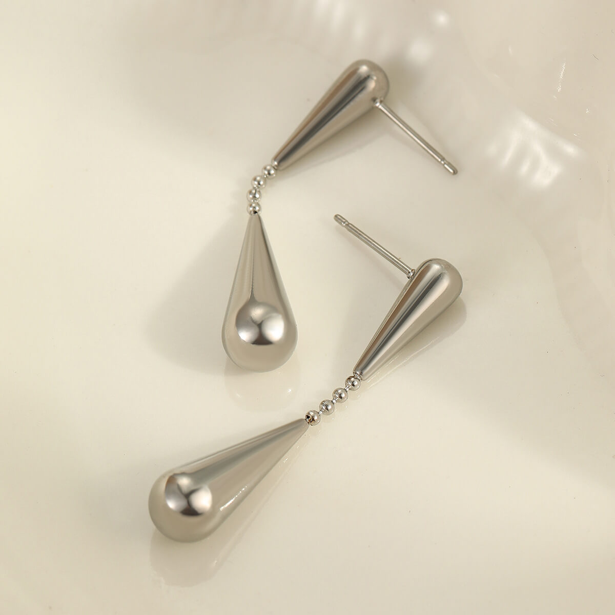 18k Gold Plated Drop Earrings Teardrop Shape Gorgeous Jewelry