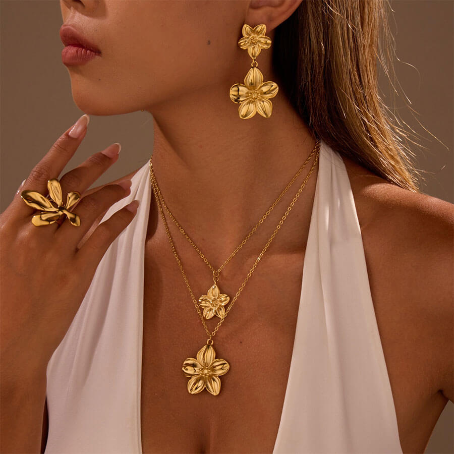 18k Gold Plated Flowers Necklace Earrings Open Size Rings Gorgeous Jewelry Set