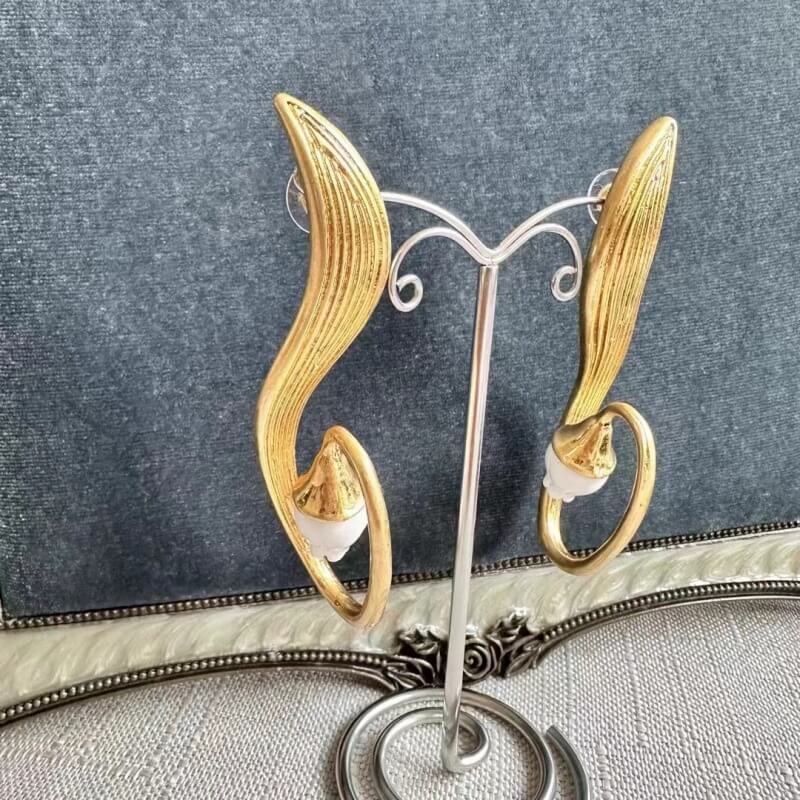 925 Silver Needle Flower Curved Earrings Hypoallergenic Copper Gold-Plated Jewelry