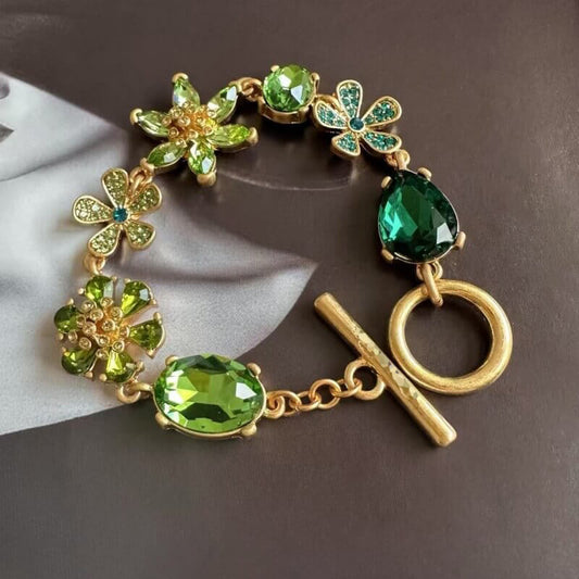 Vintage Jewelry Diamonds Floral Bracelet