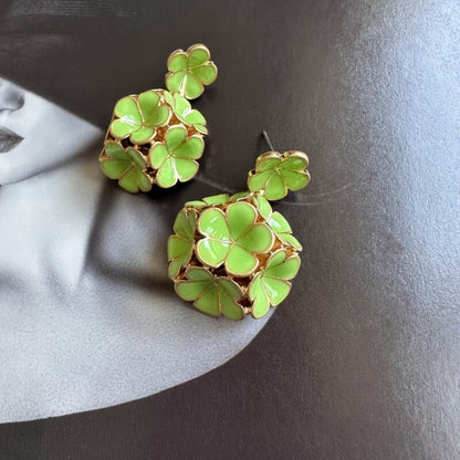 Vintage Jewelry Diamonds Flower Drop Earrings