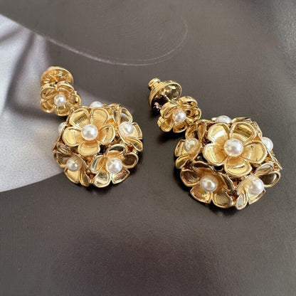Vintage Jewelry Diamonds Flower Drop Earrings