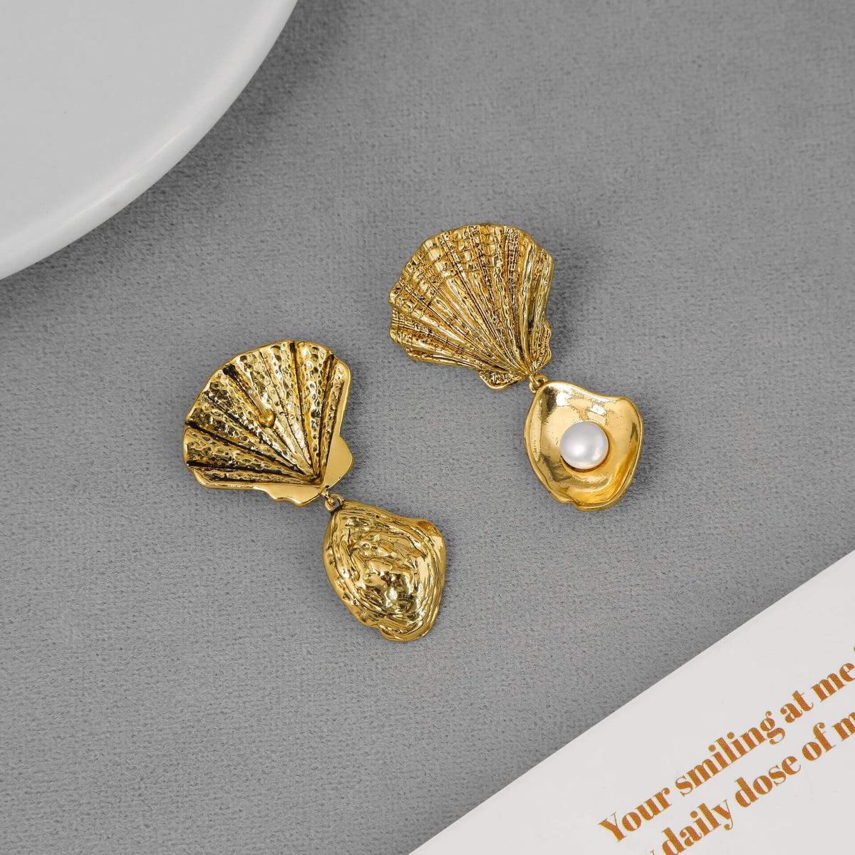 Vintage Jewelry Freshwater Pearl Shell Scallop Earrings