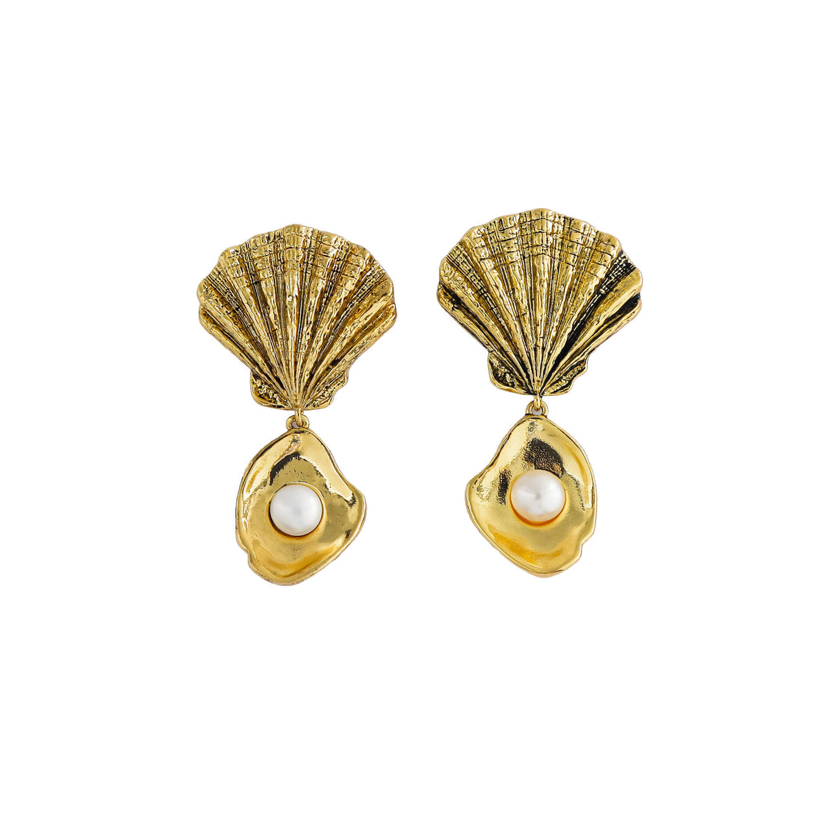 Vintage Jewelry Freshwater Pearl Shell Scallop Earrings