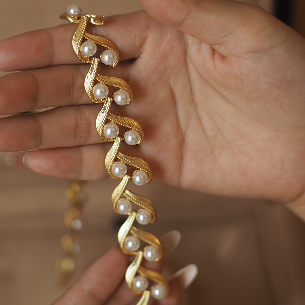 Vintage Jewelry Set Gold Pearl Necklace Earrings