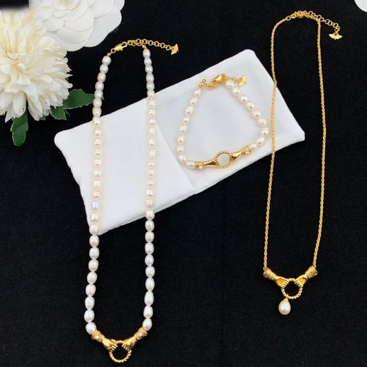 Freshwater Pearls Hand in Hand Necklaces Bracelet