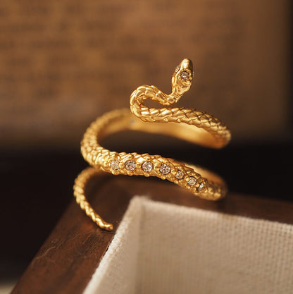 Vintage Jewelry Gold Snake Diamond Rings Earrings