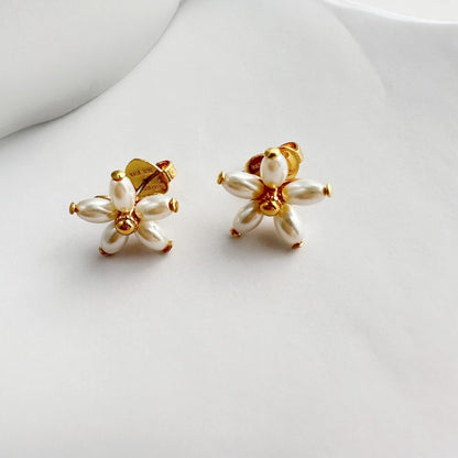 24k Gold Plated Pearls Flower Earrings