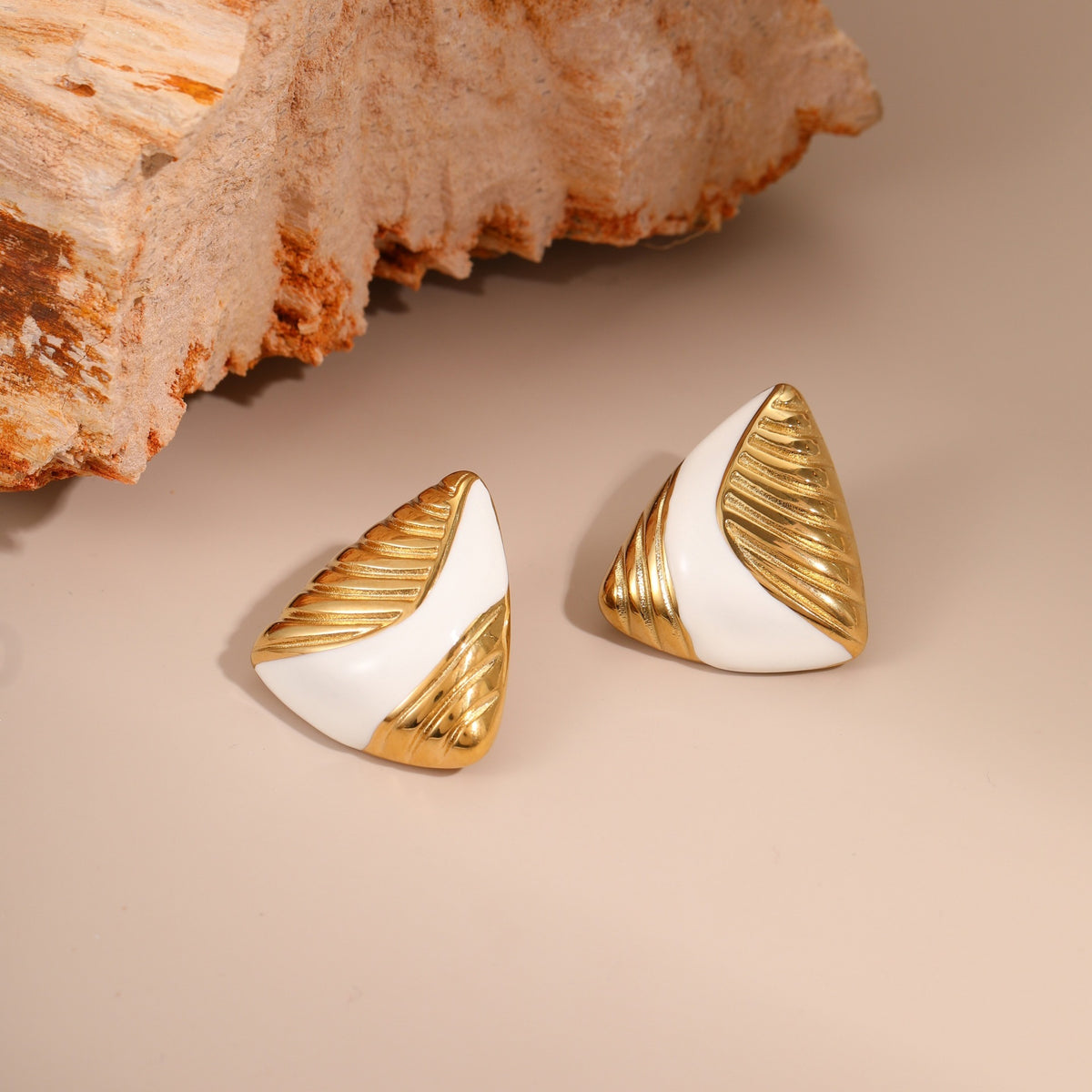 18k Gold Plated Stainless Steel Stud Earrings Gorgeous Vintage Jewelry