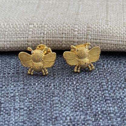24k Gold Plated Earrings With Bee And Daisy