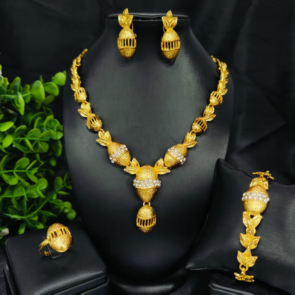 Vintage Jewelry Set 24k Gold Plated Necklace Diamond Bracelet Earrings Set