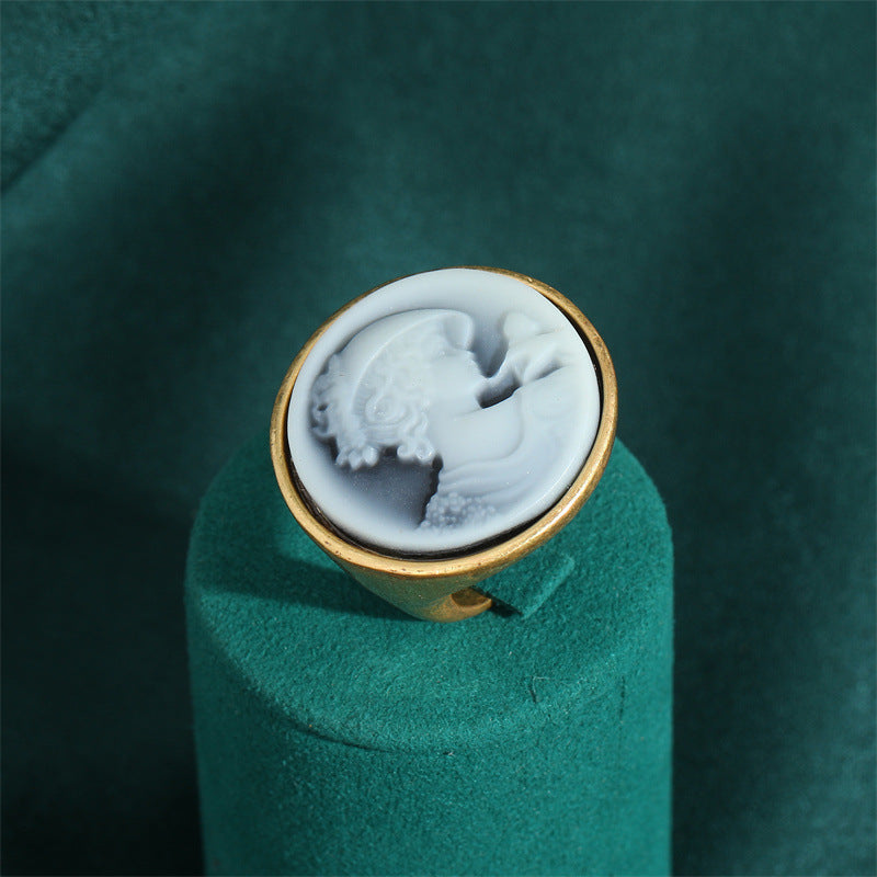 Vintage Copper Mother of Pearl Diamond Rings Queen Cameo