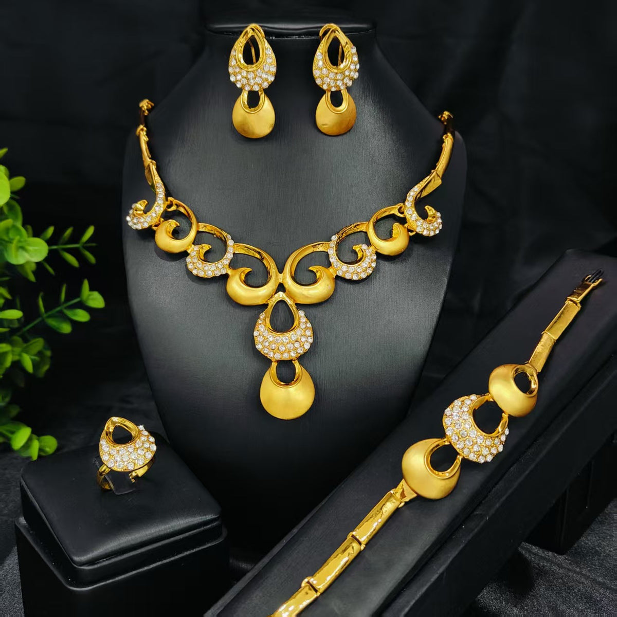 Vintage Jewelry Set 24k Gold Plated Necklace Diamond Bracelet Earrings Set