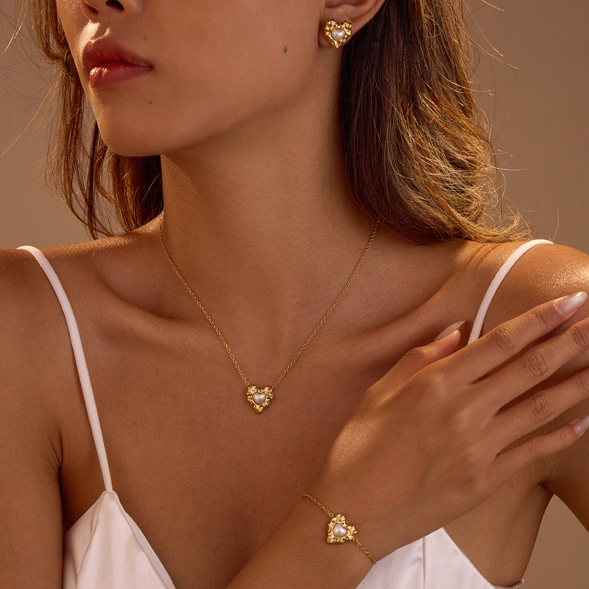 18k Gold Plated Necklace Bracelet Irregular Heart Pearl Earrings Gorgeous Jewelry Set