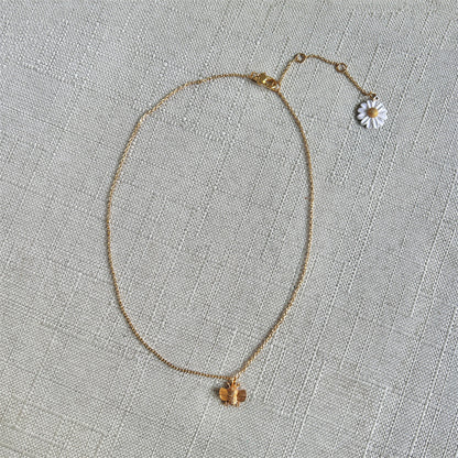 24K Gold Plated Bee And Daisy Vintage Necklace