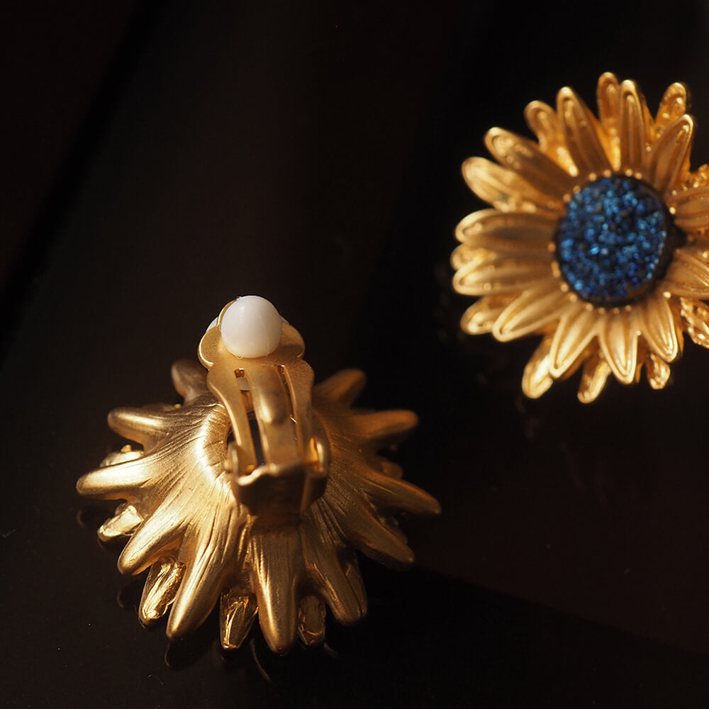 Vintage Jewelry Sunflower Gold Earrings