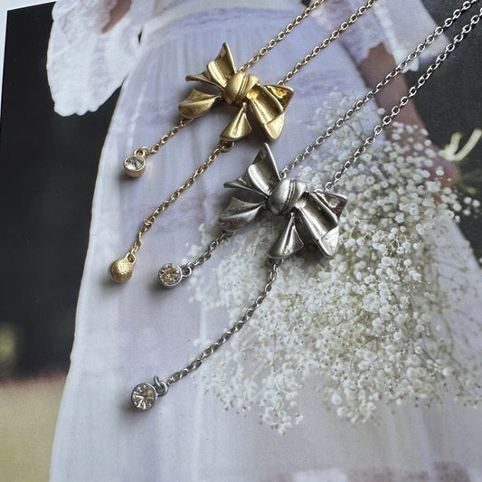 Vintage Gold Bow Knot Diamond Designer Necklace
