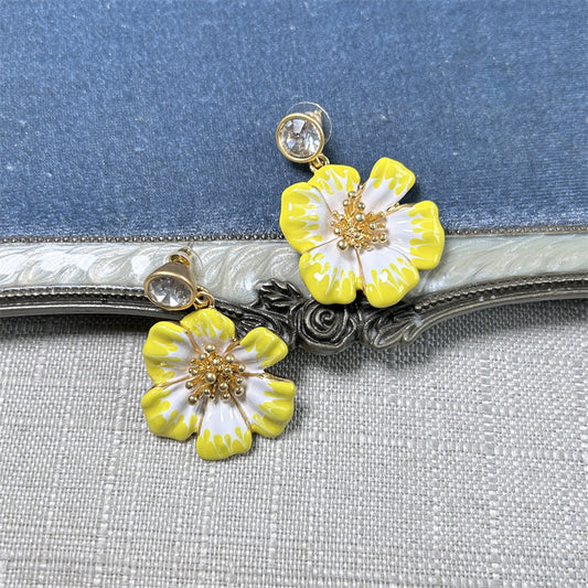 Vintage Jewelry Designer Flower Diamond Drop Earrings