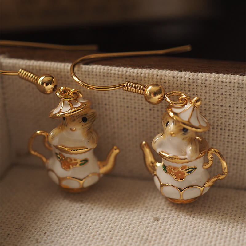 Vintage Jewelry Ceramics Teacup Chipmunk Earrings Necklace