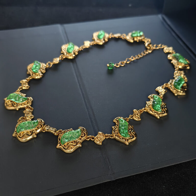 Vintage Jewelry Designer Gold Gems Necklace
