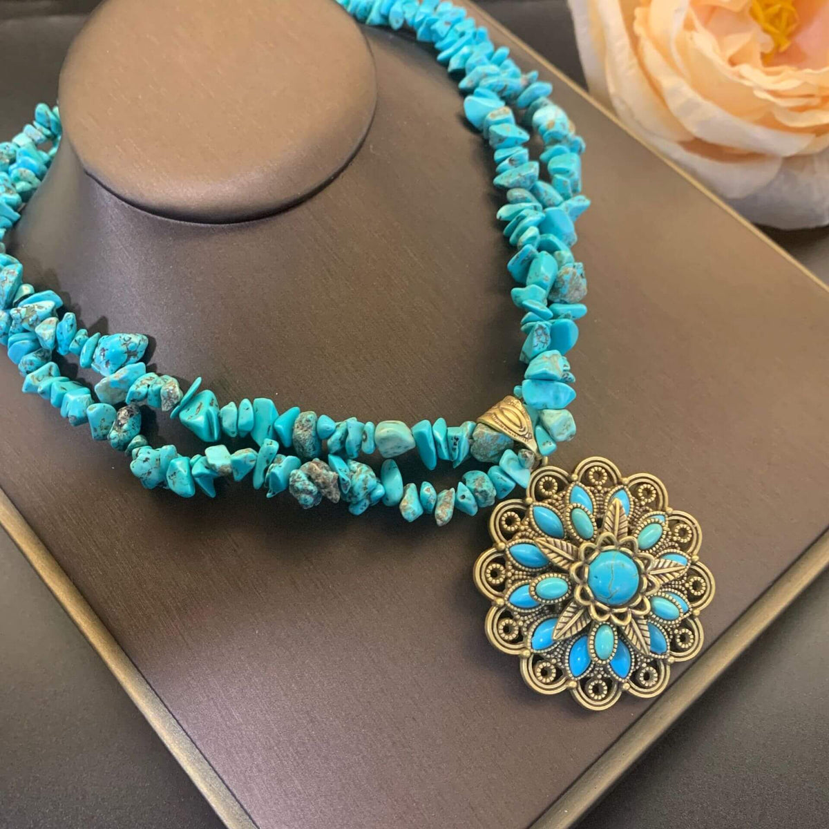 Vintage Jewelry Set Turquoise Necklace Earrings