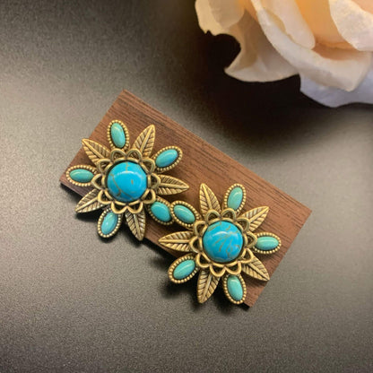 Vintage Jewelry Set Turquoise Necklace Earrings