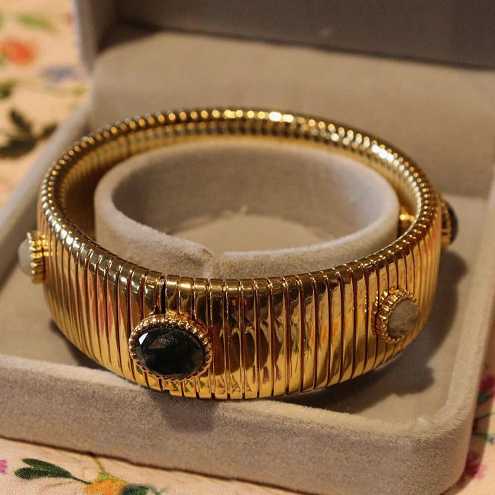 Vintage Jewelry Turquoise Carnelian Bangle