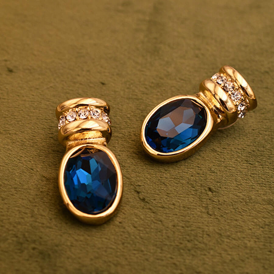 Vintage Jewelry Set Blue Crystal Necklace Earrings