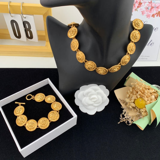 Vintage Jewelry Set Gold Lion Necklace Bracelet
