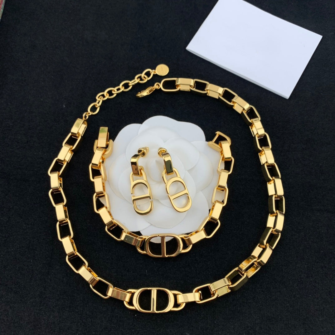 Vintage Jewelry Set D Bracelet Necklace Earrings Rings