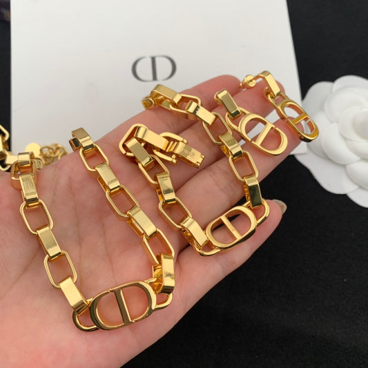 Vintage Jewelry Set D Bracelet Necklace Earrings Rings