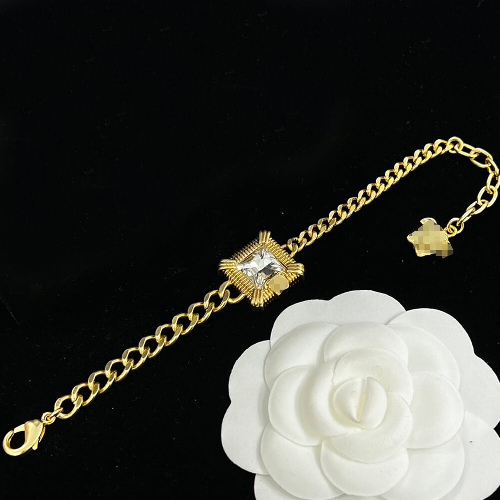 Vintage Gold Diamond V Designer Jewelry Set
