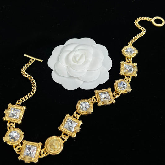 Vintage Gold Diamond V Designer Jewelry Set