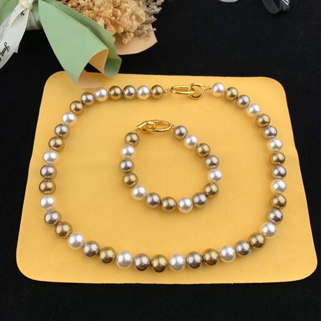 Vintage Jewelry Set Pearl Necklace Bracelet