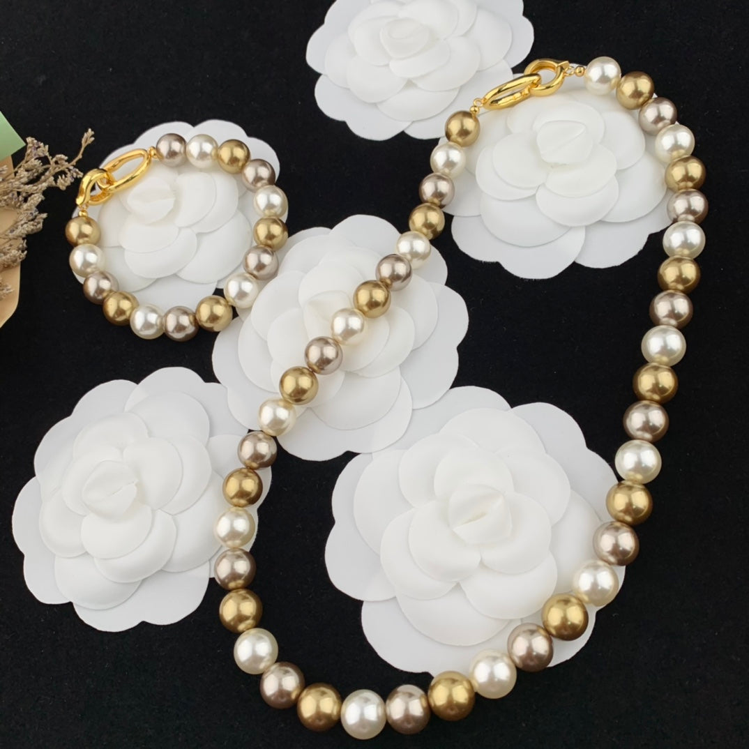 Vintage Jewelry Set Pearl Necklace Bracelet