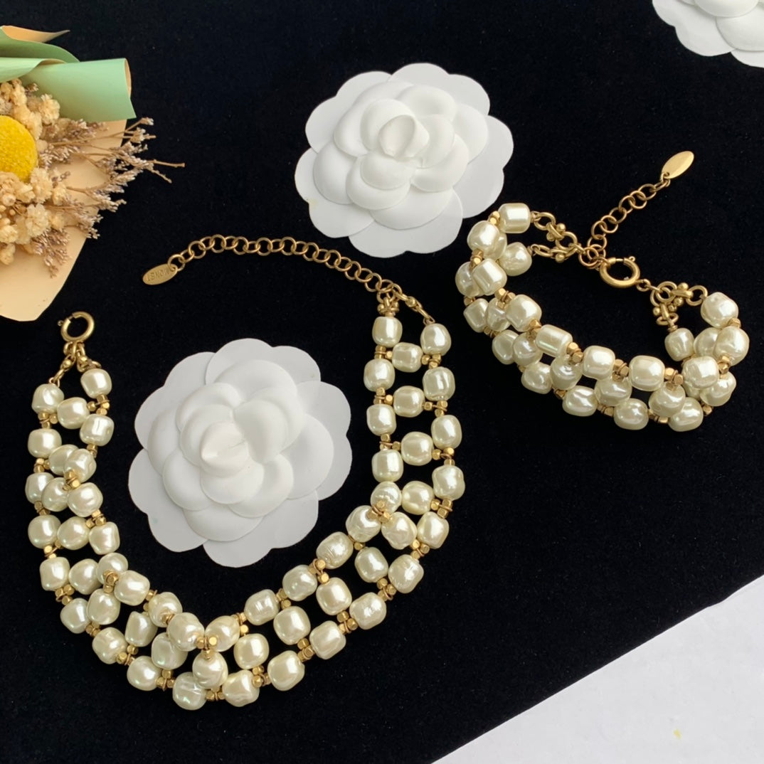 Vintage Jewelry Set Pearl Bracelet Necklace