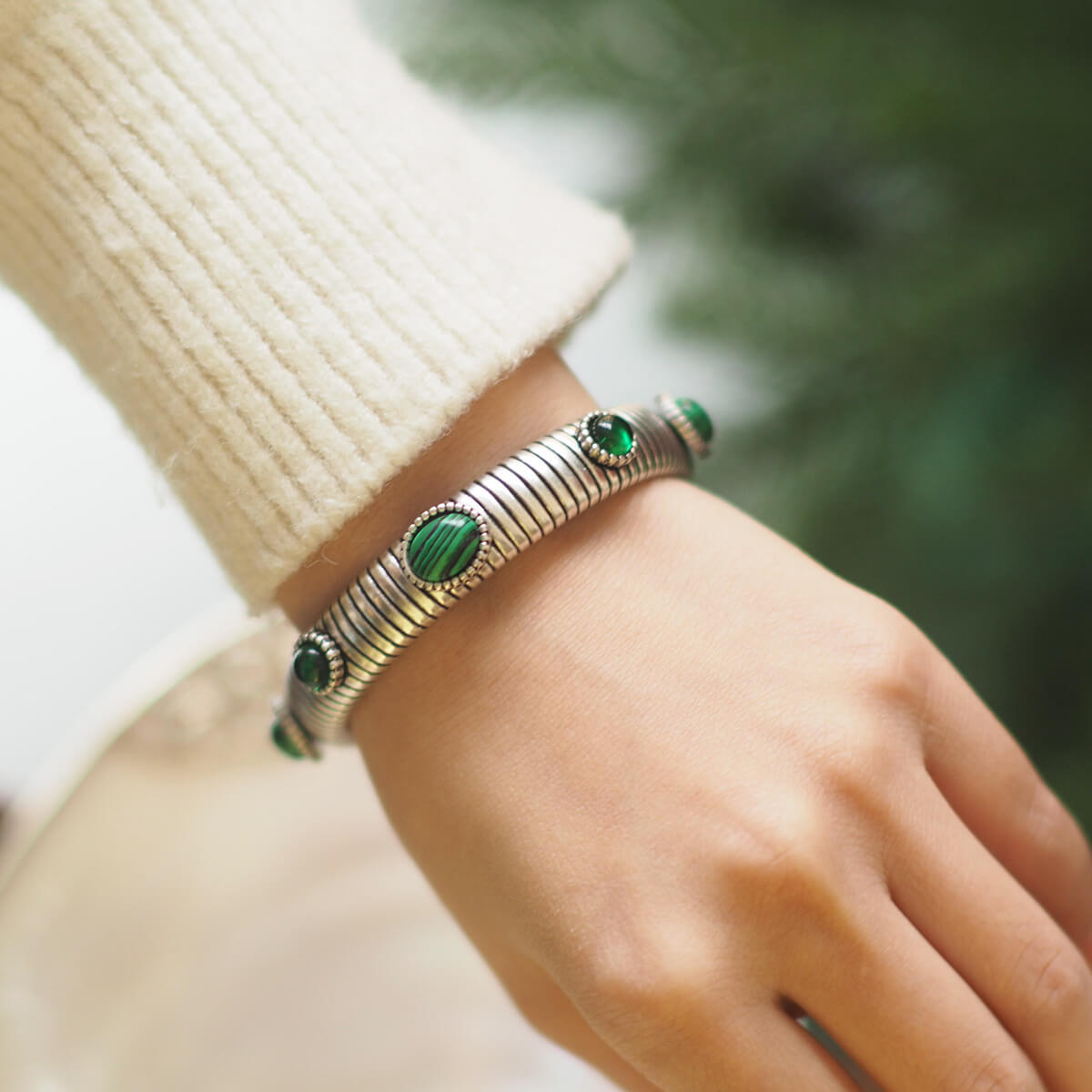 Vintage Jewelry Turquoise Carnelian Bangle