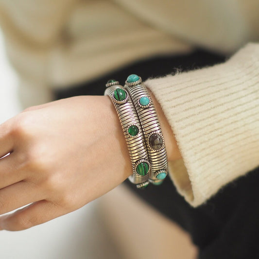 Vintage Jewelry Turquoise Carnelian Bangle