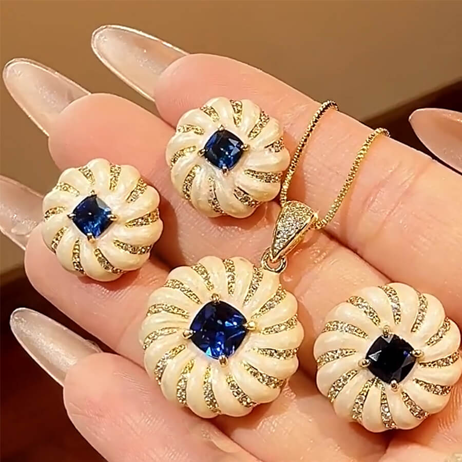 Vintage Jewelry Set Gems Diamond Luxury Necklace Earrings Ring Set