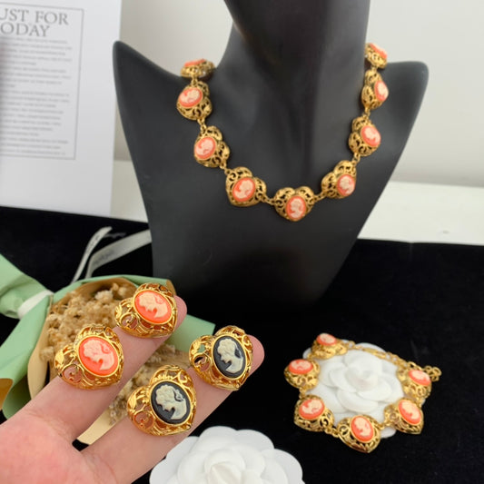 Vintage Jewelry Gold Plated Heart Hollow Necklace Bracelet