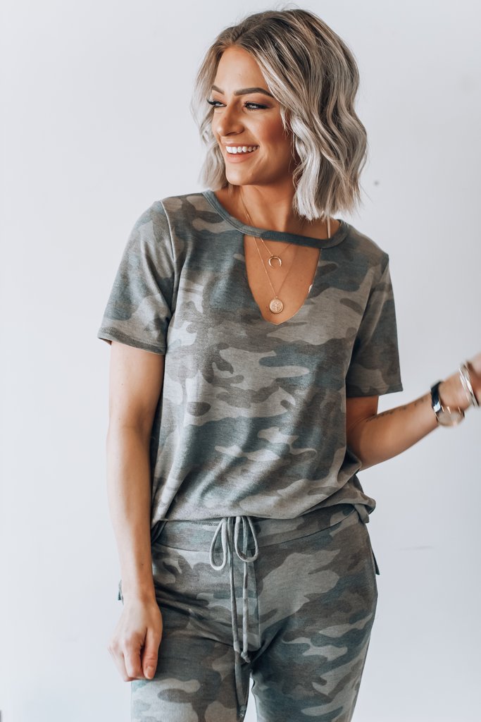 Round Neck Short Sleeve Trousers Two-piece Camouflage Leisure Sportswear