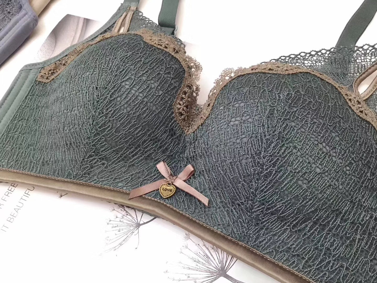 Retro Wireless Adjustable Lace V-neck Seamless Vest Bras