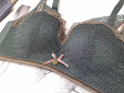 Retro Wireless Adjustable Lace V-neck Seamless Vest Bras
