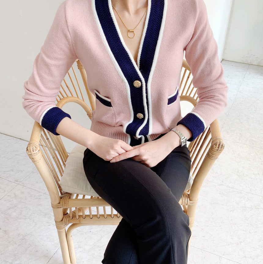 Single-breasted Contrast Knit Splicing Golden Button Sweaters