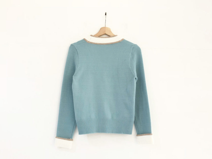 Single-breasted Contrast Knit Splicing Golden Button Sweaters
