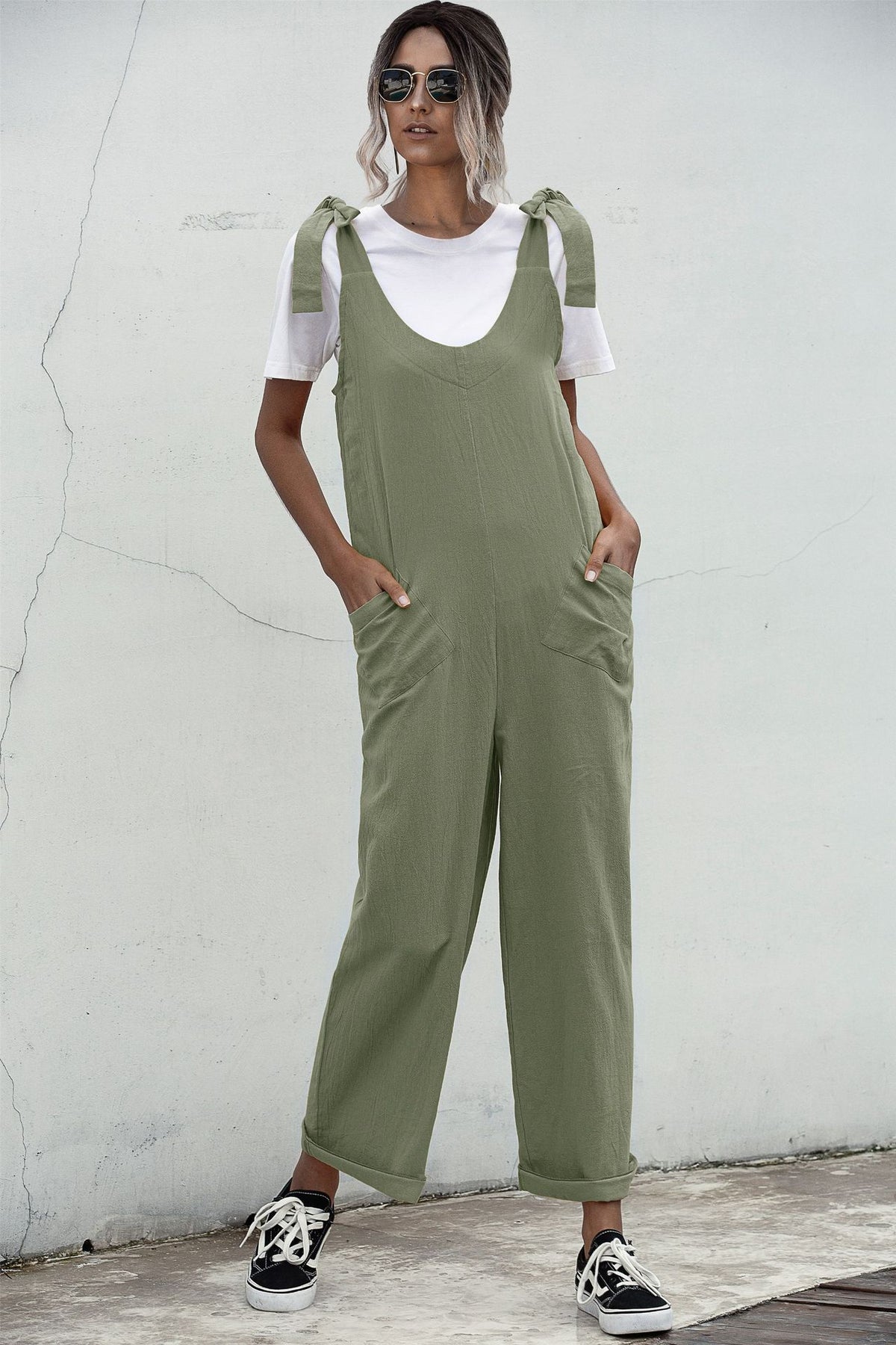 Deep U-Neck Lace-up Bow Backless Jumpsuit